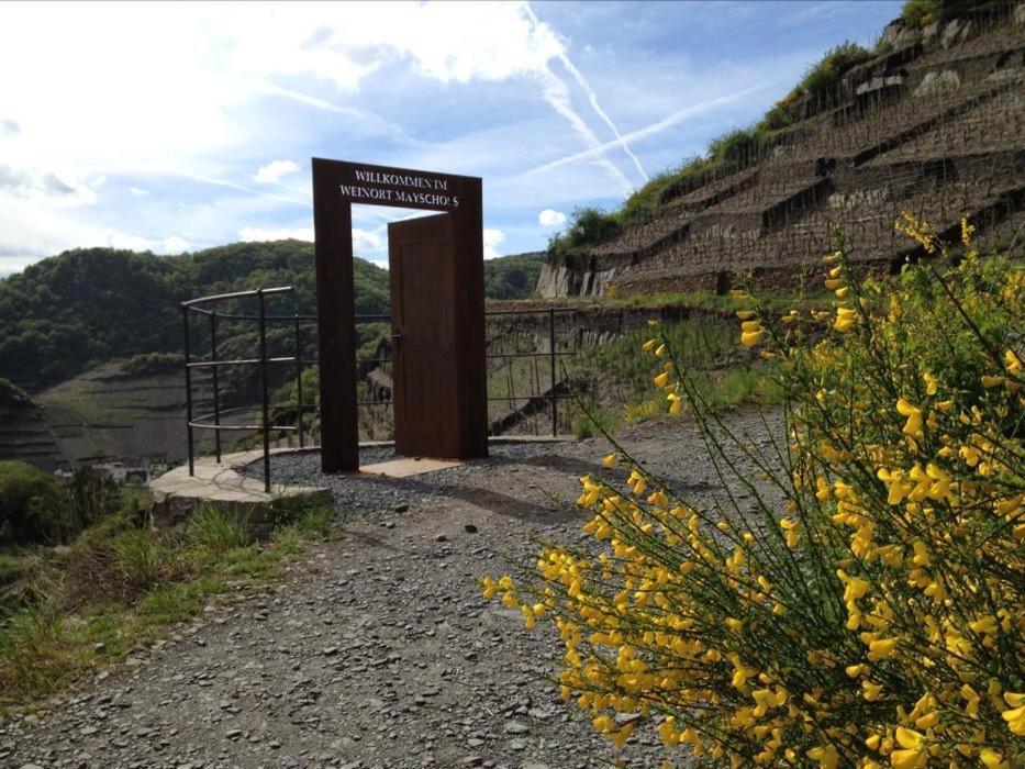 Ferienwohnung Landskroner Blick Bad Neuenahr-Ahrweiler Exterior foto